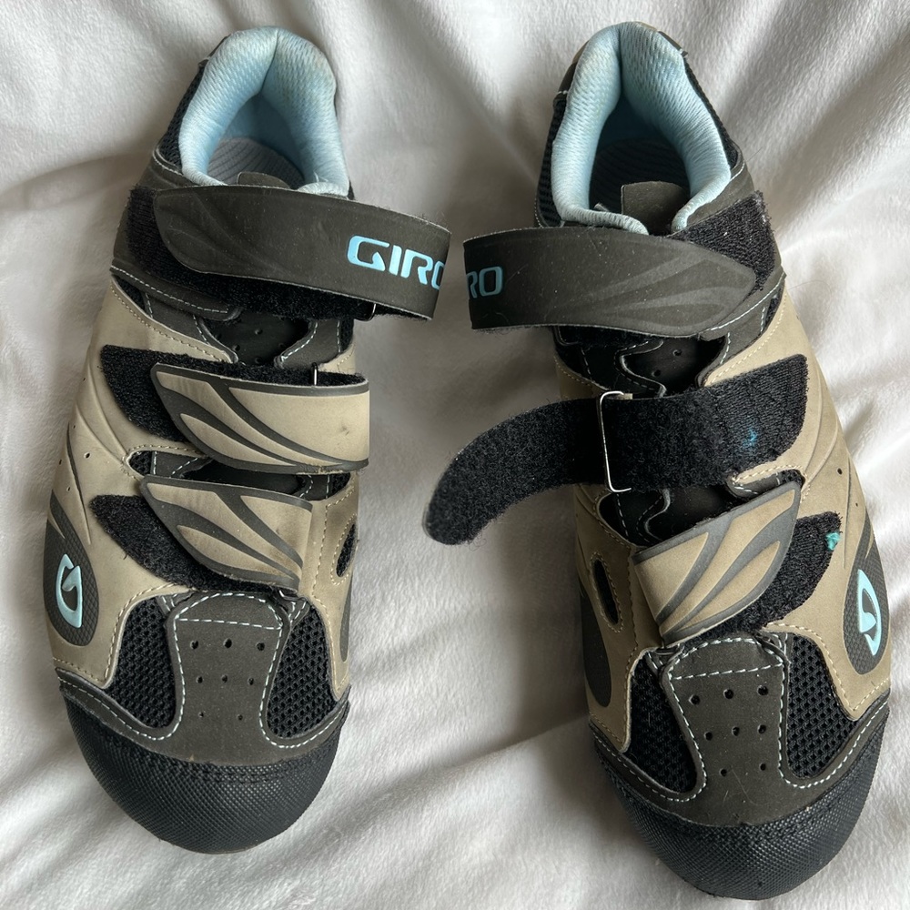 Giro cycling shoes womens 8.5